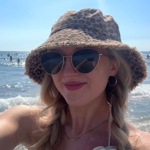 Meet your Posher, Charlotte